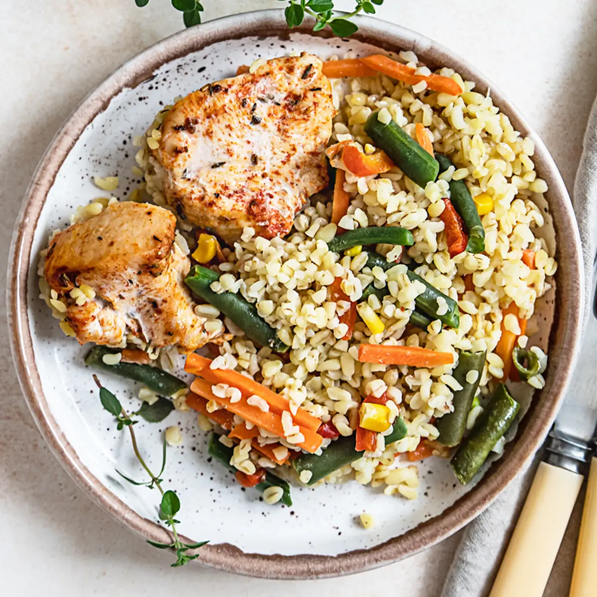 Tavuklu Sebzeli Buğday Salatası