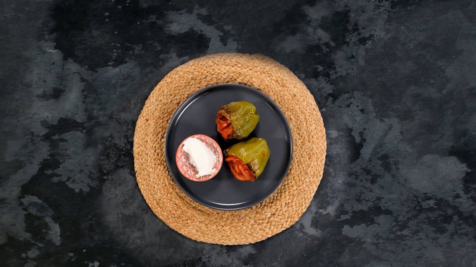 Fırında Zeytinyağlı Biber Dolması