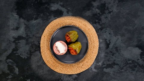 Fırında Zeytinyağlı Biber Dolması