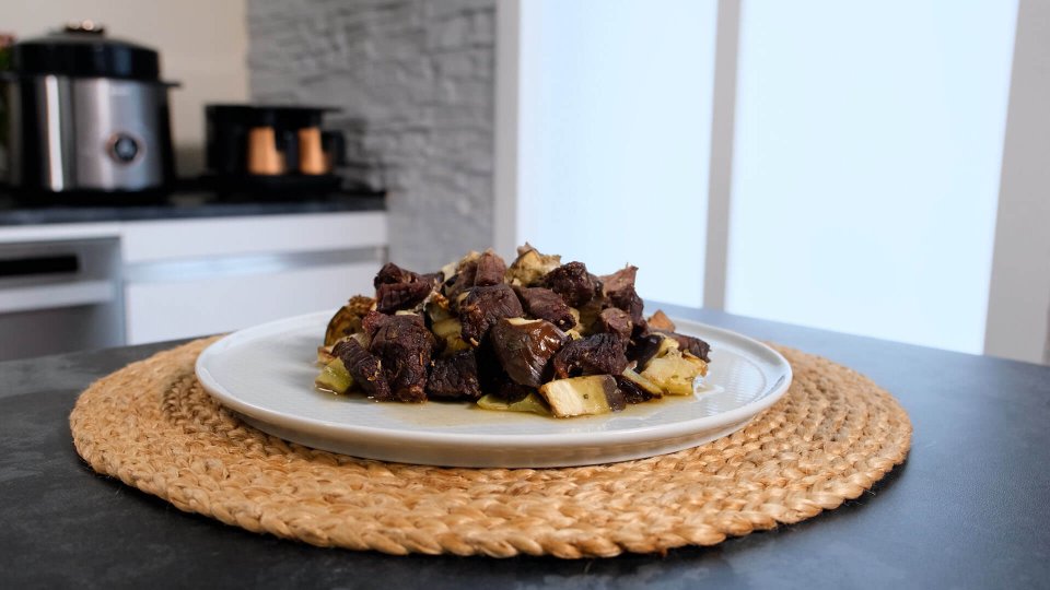 Fırında Patlıcanlı Ve Kabaklı Kuşbaşı Yemeği