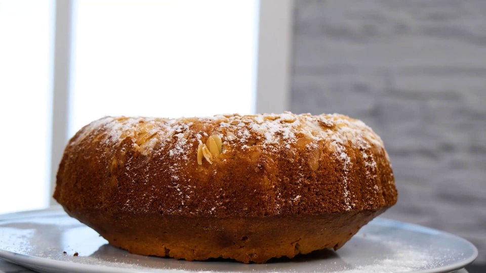 Bademli Elmalı Kek Tarifi