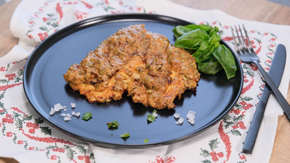 Sarımsak ve Parmesan Peynirli Kızarmış Tavuk Tarifi