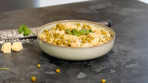 Bezelyeli Makarna Tarifi