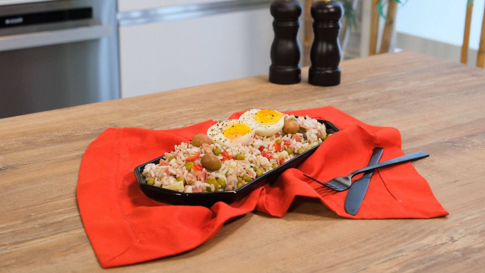 İtalyan Pirinç Salatası Nasıl Yapılır?