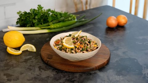 Kuru Börülce Salatası Tarifi