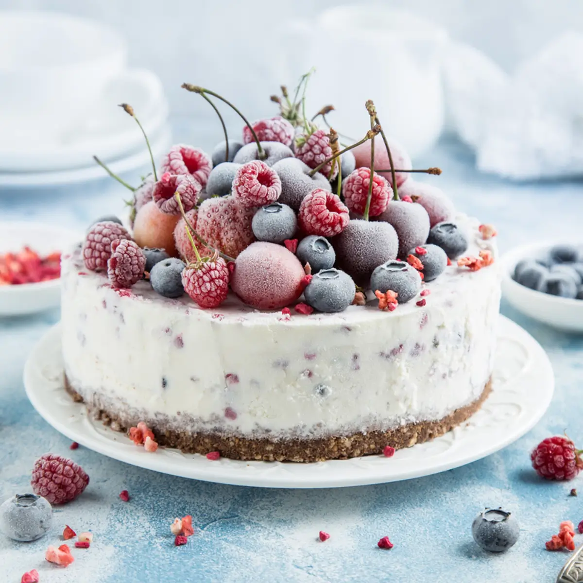 Orman Meyveli Dondurma Pasta Tarifi