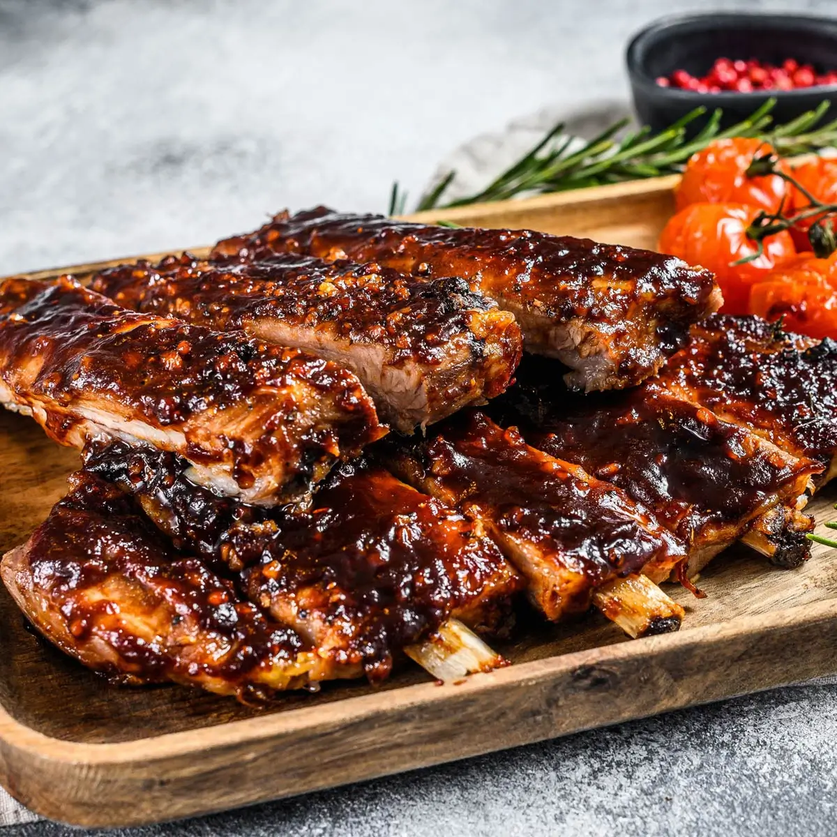 Fırında Soslu Kaburga Tarifi