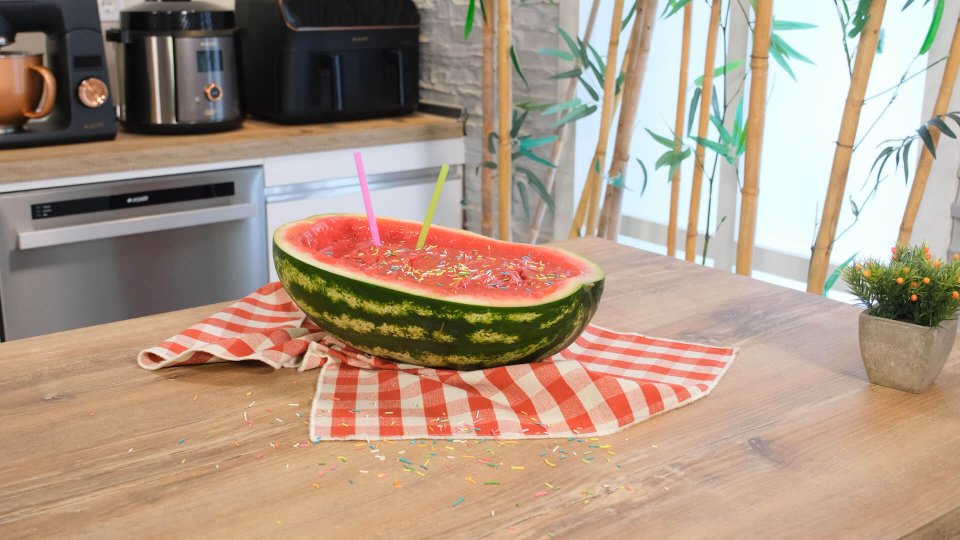 Karpuz İçinde Ahududu Çilek ve Karpuzlu Bowl Nasıl Yapılır?