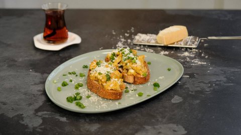 Kahvaltılık Ekmek Üstü Omlet Nasıl Yapılır?