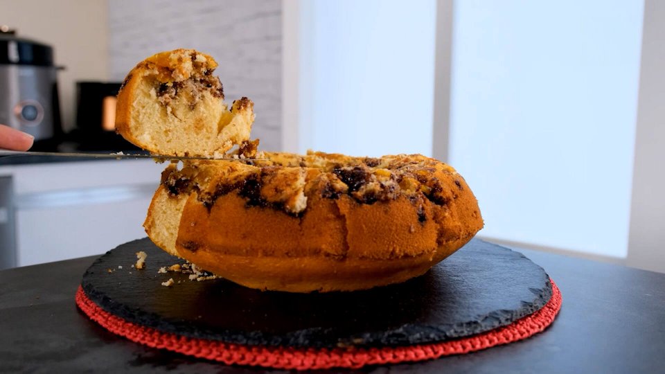 Meyveli Ve Damla Çikolatalı Kek Tarifi