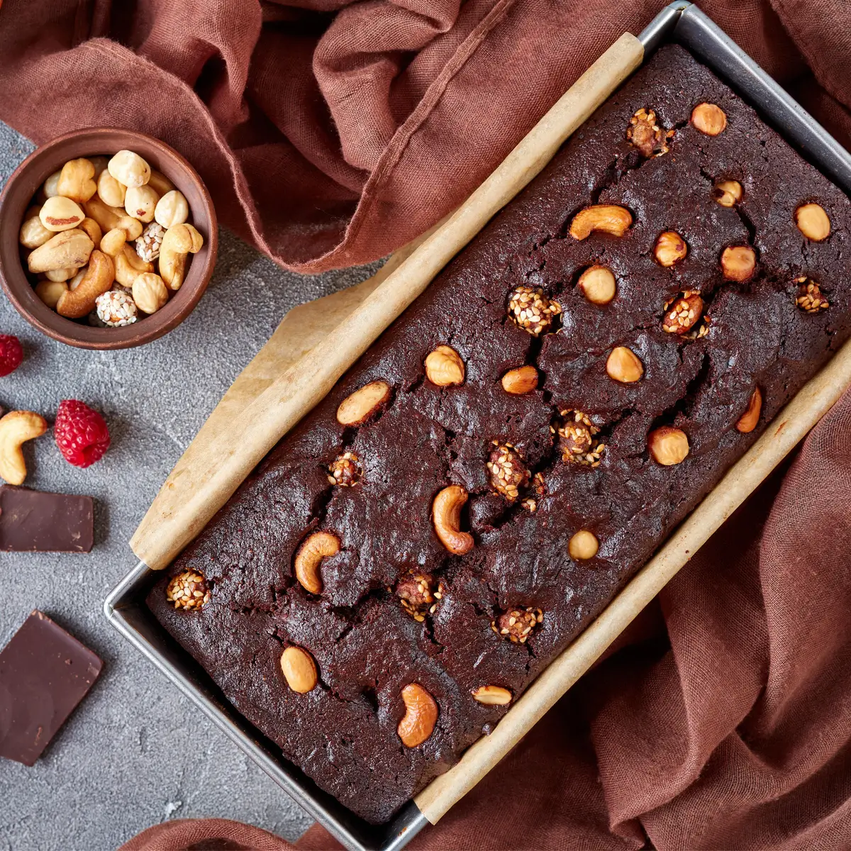 Glutensiz Fındıklı Çikolatalı Kek