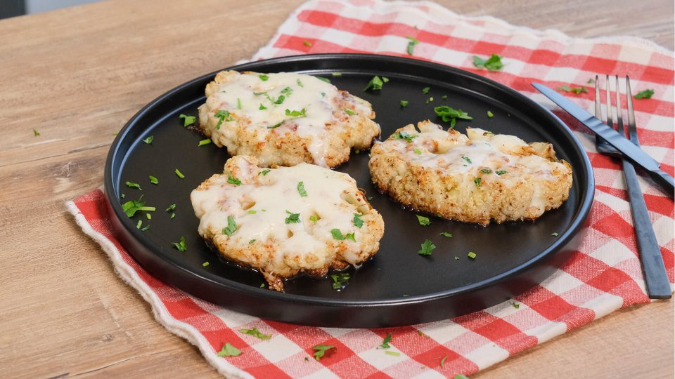 Fırında Kaşarlı Karnıbahar Dilimleri Tarifi