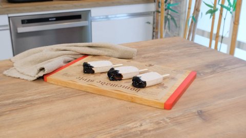 Bademli Muzlu Çikolatalı Dondurma Nasıl Yapılır?