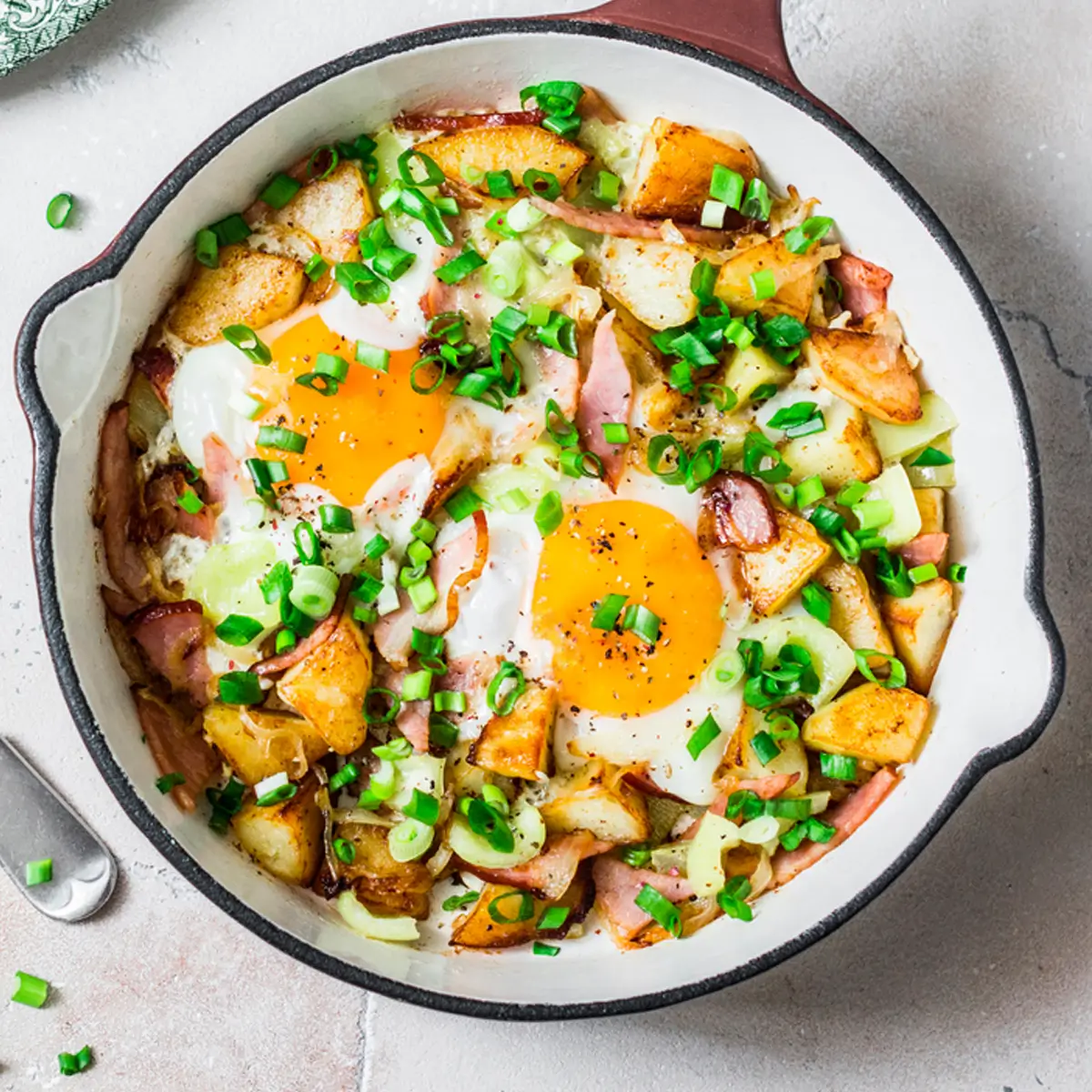 Yumurtalı Patates Tarifi