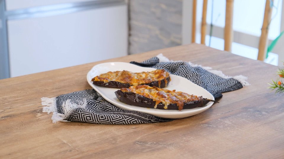 Fırında Kaşarlı Patlıcan Tarifi