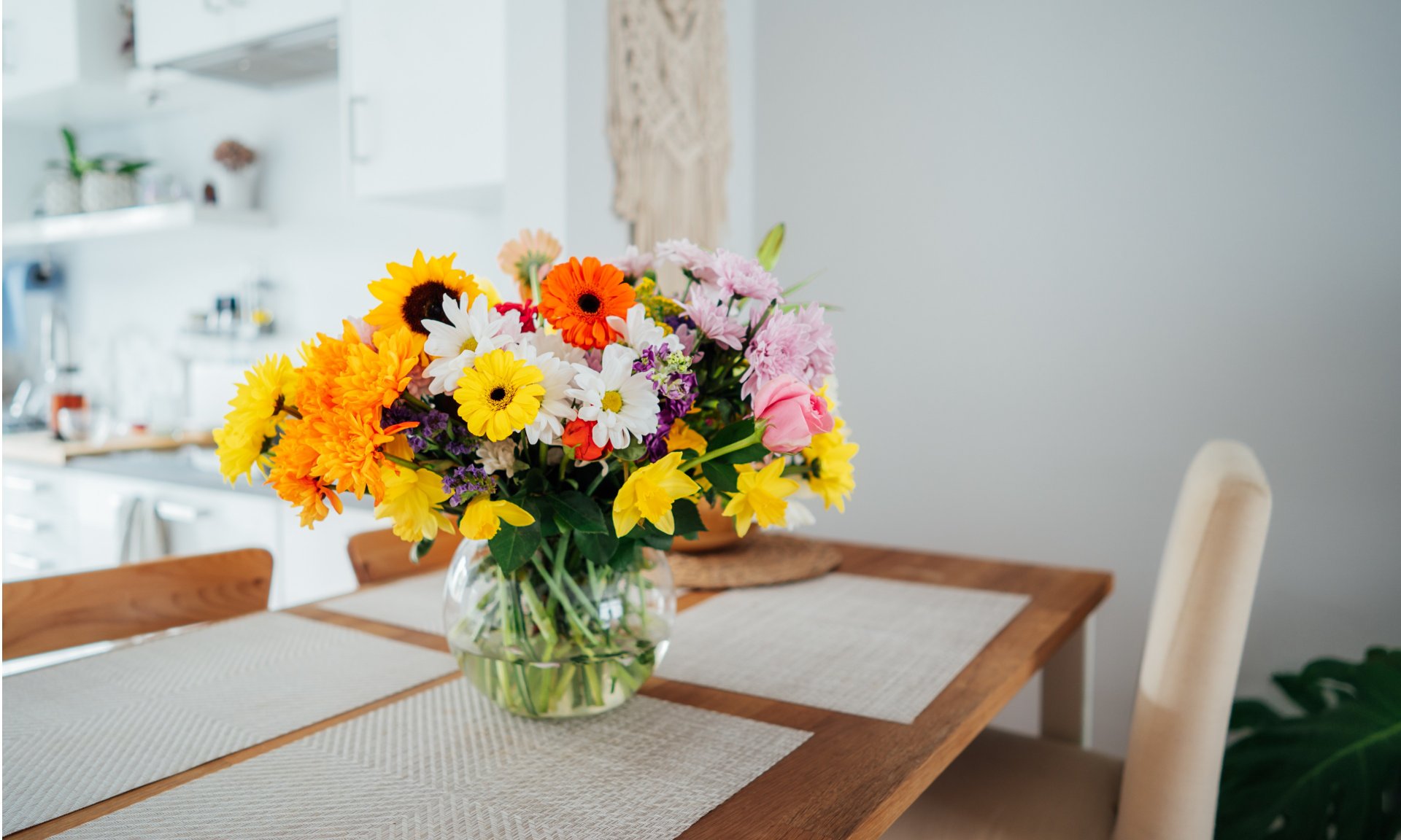Yepyeni Başlangıçları Kutlama Zamanı: Yeni Ev Hediyesi İçin Öneriler