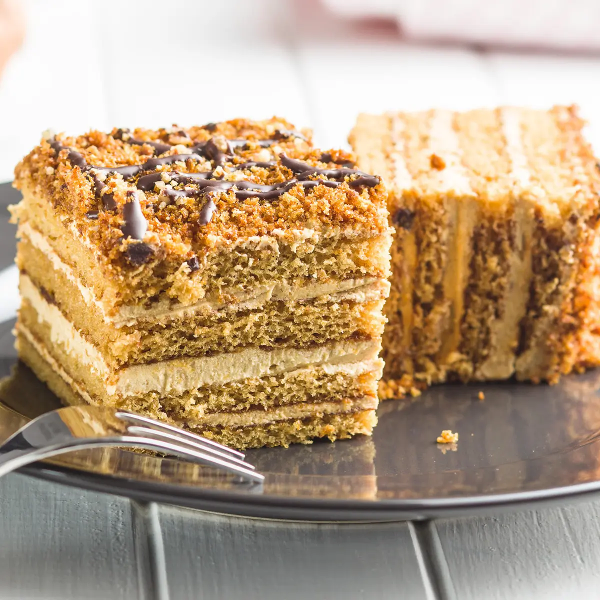 Ballı Cevizli Pasta Tarifi