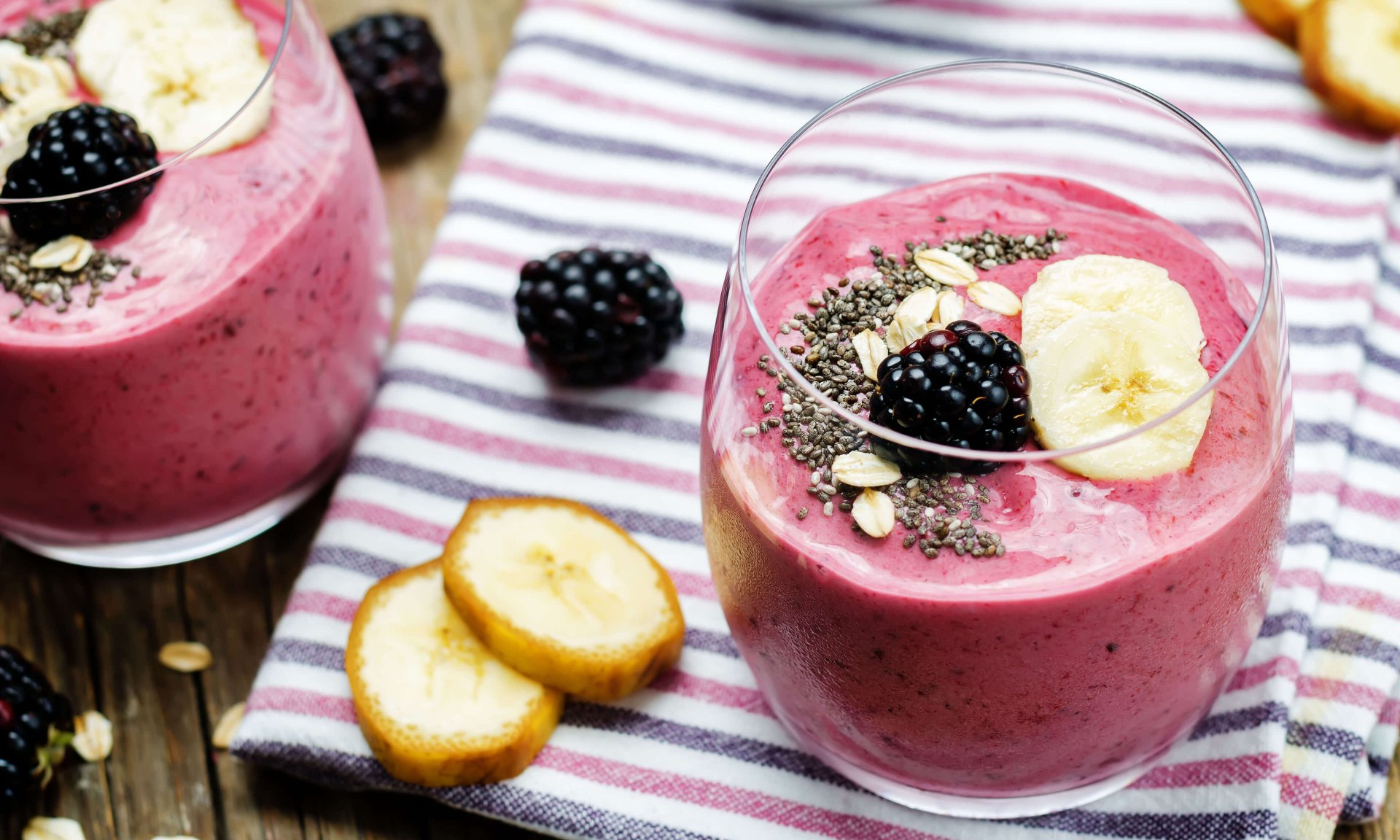 Probiyotikli Karadut Smoothie Tarifi