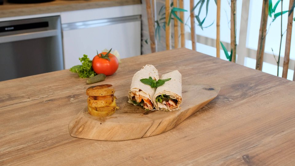 Fırında Bütün Patates Üstüne Tavuk Döner Tarifi